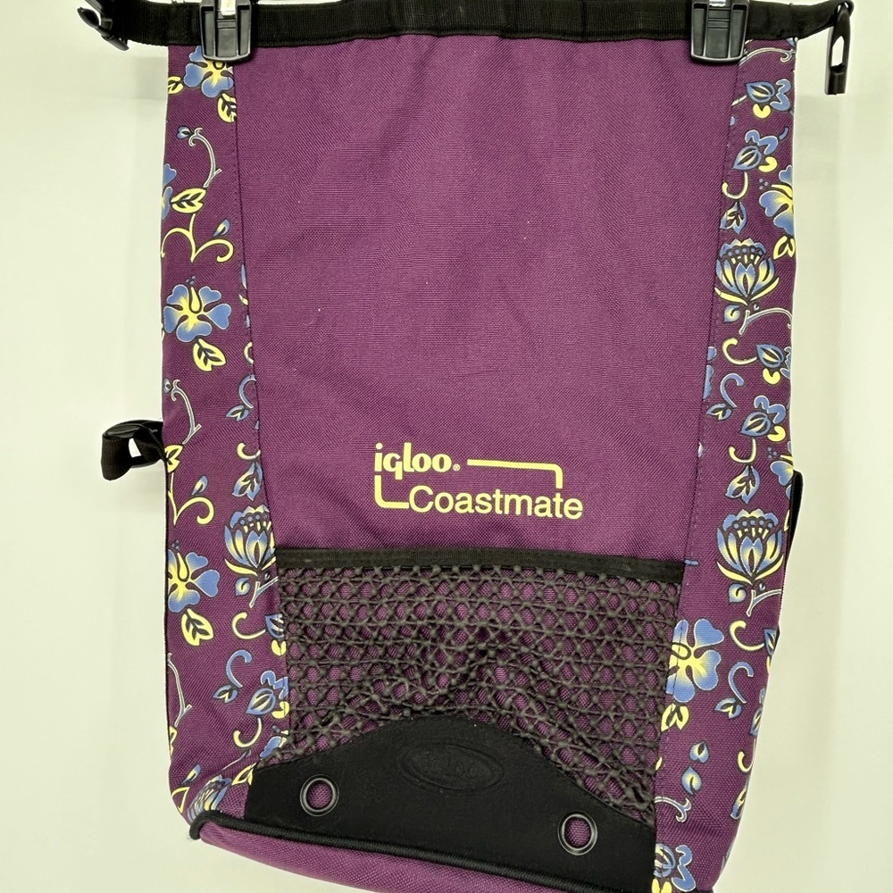 Igloo Coastmate Purple Backpack with‎ Floral Design